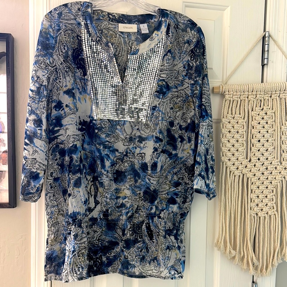 Chico’s Sheer Sequin Bubble hem waist Top
